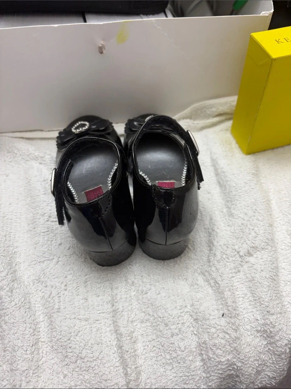 Girls Black Patent Mary Jane Dress Shoes with Heart Bow